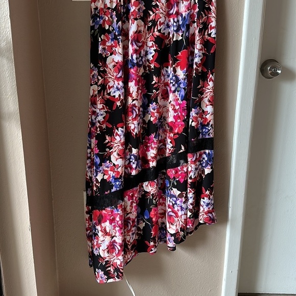 TORRID Midi Studio Asymmetrical Floral Dress - Picture 9 of 14